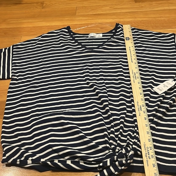 NWT Time and tru women’s plus size vneck striped side tie sweater size XXL(20) . - Picture 5 of 6